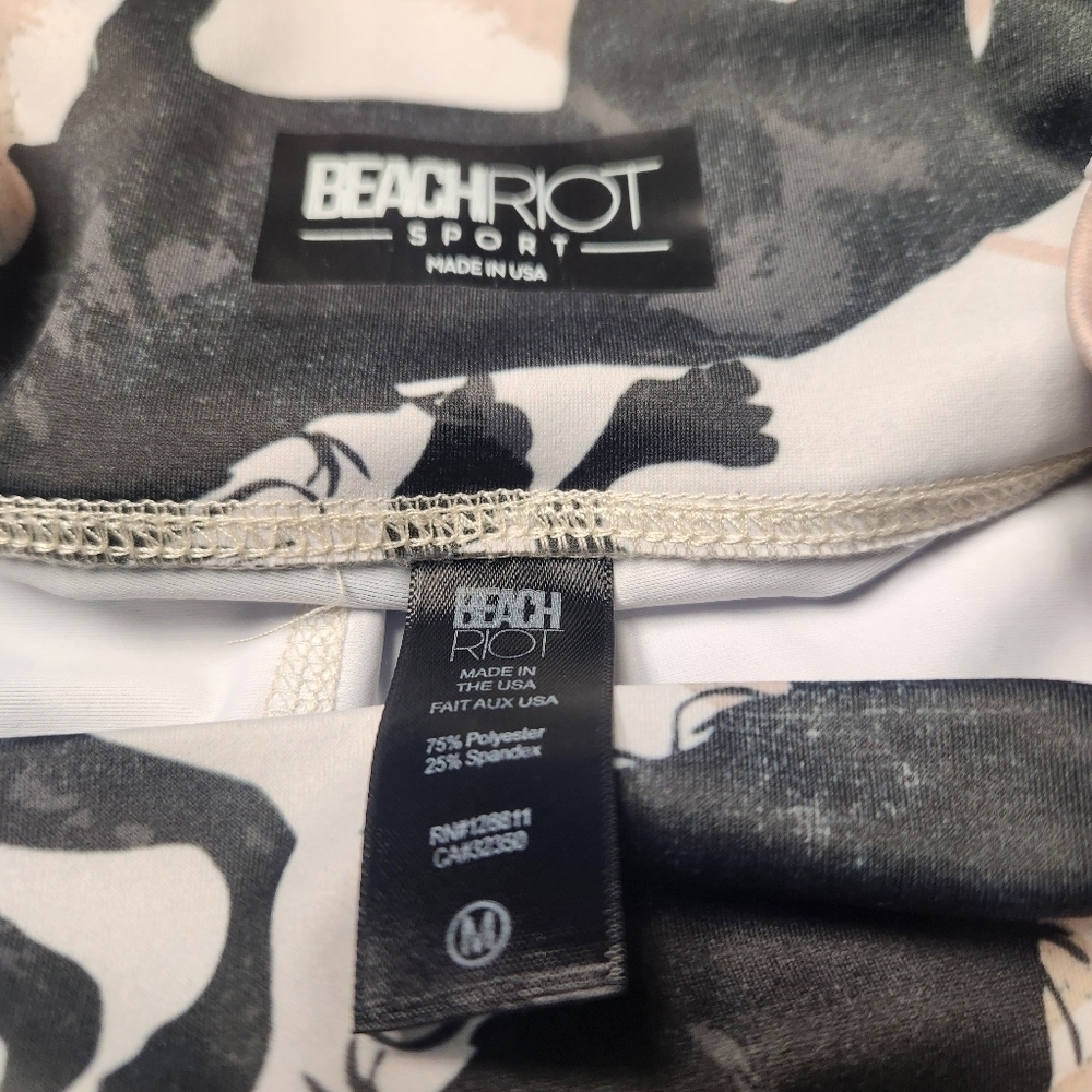 Beach Riot Bike Shorts (Taupe Horse) Women's Clothing Sz. M Athleisure - Picture 4 of 7